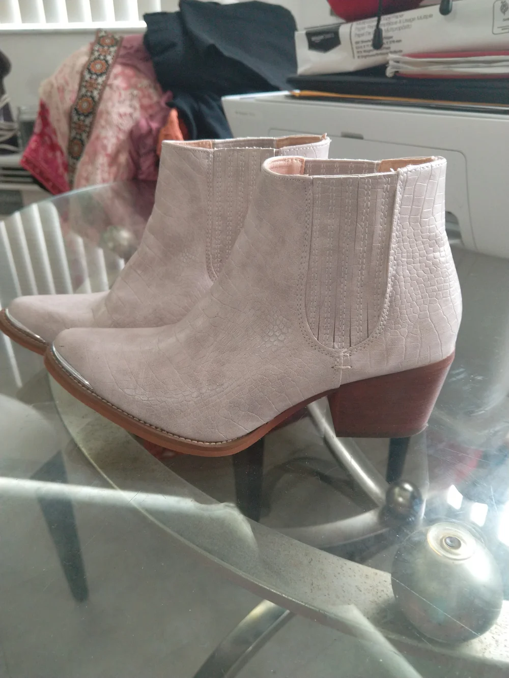 Croc-Embossed Ankle Boots in Light Pink